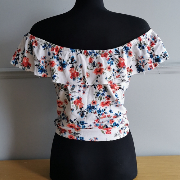 Floral off the shoulder crop top - Picture 2 of 3